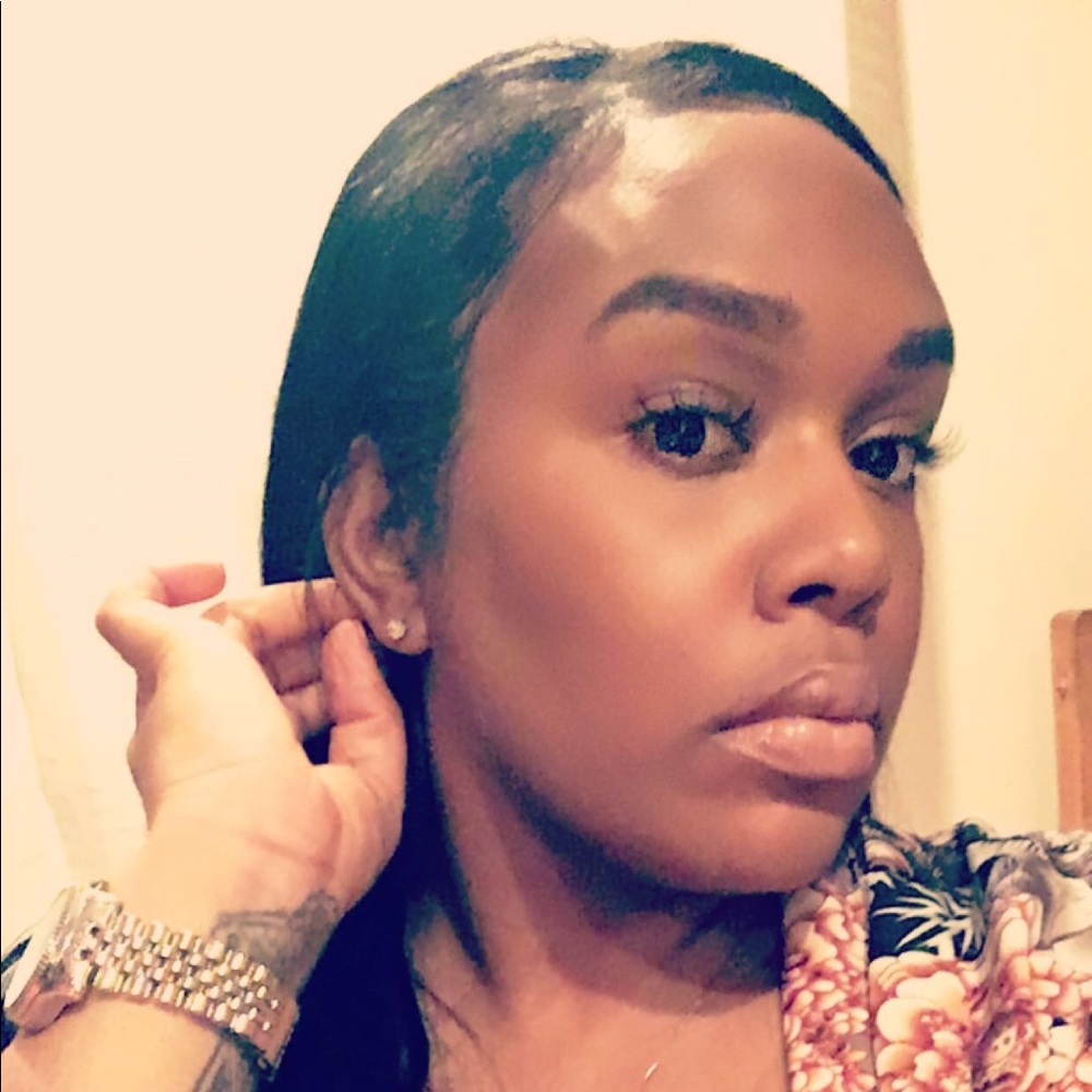 Meet your Posher, Leah